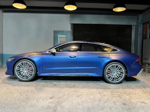 GT399 1:18 Audi RS7 ABT Met Blue [Width 10 Length 25 Height 7 cms] 4