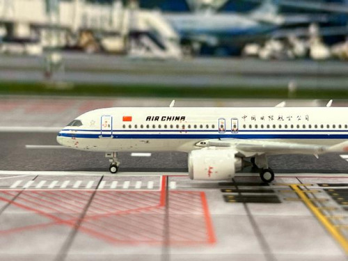 JCWings 1:400 Air China Comac C919 B-919X XX40294 [Width 9 Length 9.5 Height 3 cm] 5