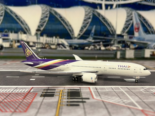 Phoenix 1:400 Thai 787-9 HS-TWB PH1708 [Width 15 Length 15.5 Height 4.5 cm] 2