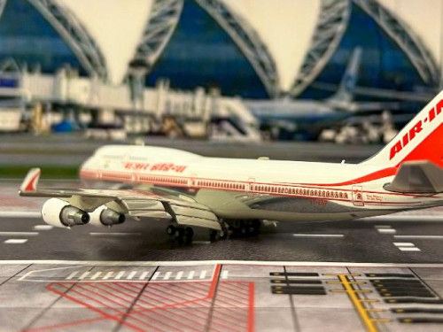 JC Wings 1:400 Air India 747-400 VT-ESP Flaps Down XX40034A 6