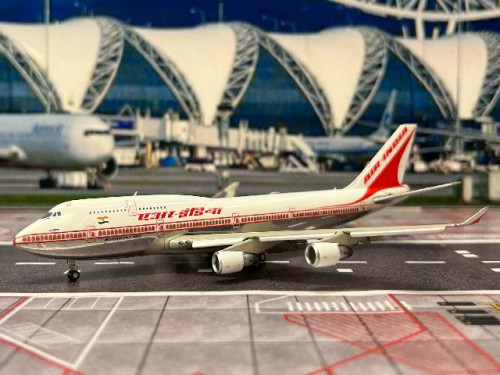 JC Wings 1:400 Air India 747-400 VT-ESP Flaps Down XX40034A 1