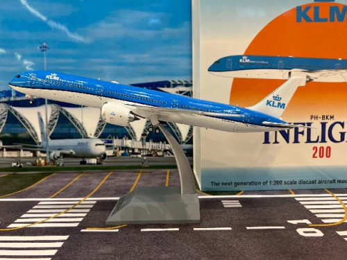 Inflight 1:200 KLM 787-10 PH-BKM IF78XKL0924 [Width 30 Length 33 Height 8 cm]