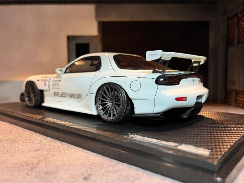 Ignition Model 1:18 Mazda RX-7 (FD3S) RE Amemiya White IG2232 2