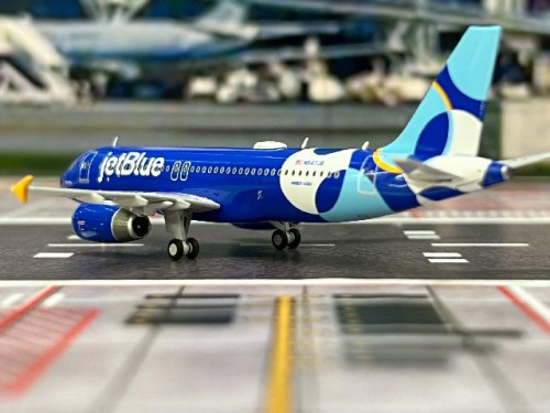 Gemini Jets 1:400 JetBlue A320-200 N547JB Forever Blue GJ2289 [Width 9 Length 9 Height 3 cms] 6
