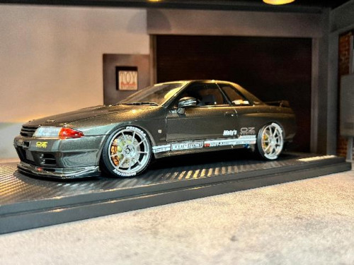 Ignition: IG1521 1:18 Top Secret Nissan GT-R VR32 Gun Metallic [Width 10 Length 25 Height 7 cms]  