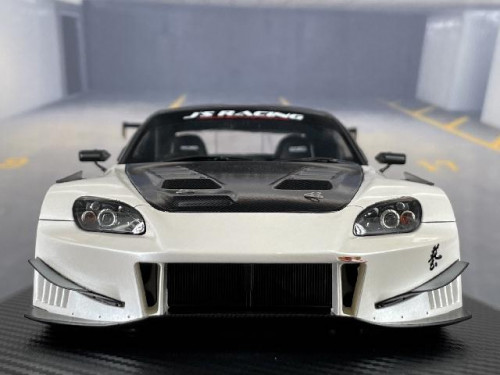 IG2010 1:18 J's Racing S2000 (AP1) Pearl White [Width 10 Length 25 Height 7 cms] 4