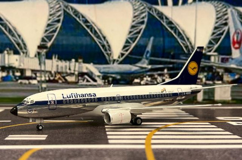 JFox 1:200 Austrian A320-271N OE-LZQ JFA320065 [Width 17 Length 18.5 Height 6 Cm] 1