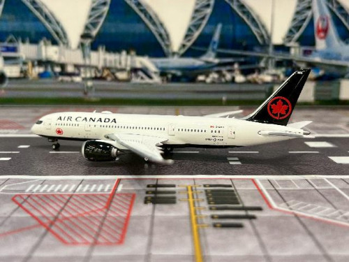 Phoenix 1:400 Air Canada 787-8 C-GHPY P4667 [Width 15 Length 14 Height 4 cm] 3