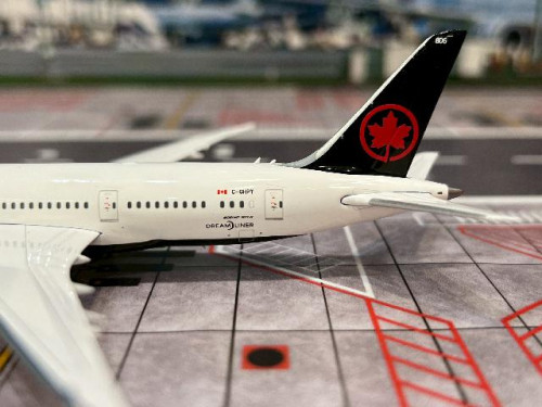 Phoenix 1:400 Air Canada 787-8 C-GHPY P4667 [Width 15 Length 14 Height 4 cm] 6