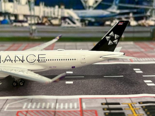 Phoenix 1:400 Thai Airways A350-900 HS-THU Star Alliance PH1981 4