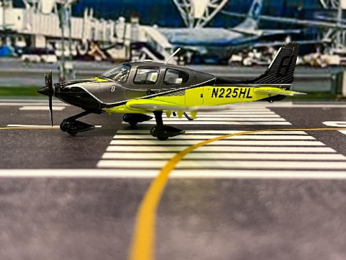 Gemini Jets 1:72 Cirrus SR22T N225HL GG022 [Width 16 Length 11 Height 3.5 cm] 1