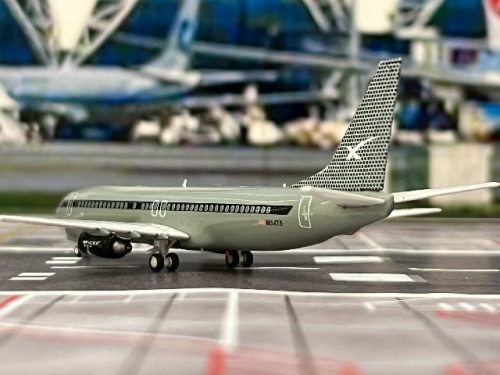 Panda 1:400 SpaceX B737-800 N154TS 62512 [Width 9 Length 9.5 Height 2.5 cm] 6