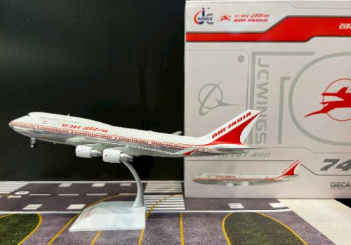 JCWings 1:200 Air India 747-400 VT-ESO XX20202 [Width 30 Length 35 Height 6 cm]