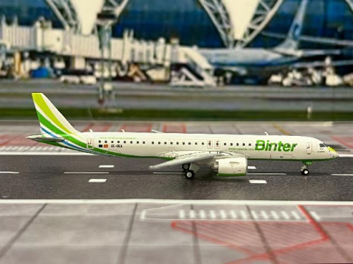 Gemini Jets 1:400 Binter Canarias E195-E2 EC-OEA GJ2281 [Width 9 Length 10 Height 2.5 cm] 6