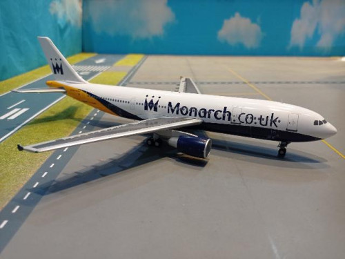 JCWings LH2319 1:200 Monarch A300-600R G-OJMR [Width 22.5 Length 27 Height 8 cms] 1