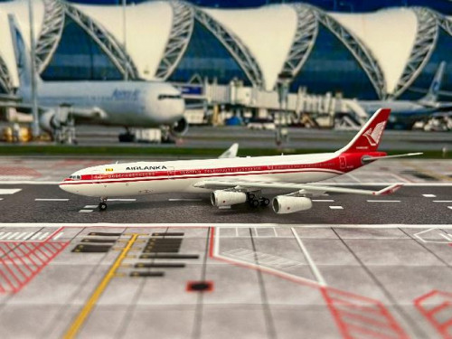Aviation 1:400 Air Lanka A340-311 4R-ADA AV4321 [Width 15 Length 16 Height 4 cm] 1