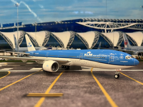Inflight 1:200 KLM 777-206ER PH-BQD IF772KL0824 [Width 30 Length 35 Height 8 cm] 2