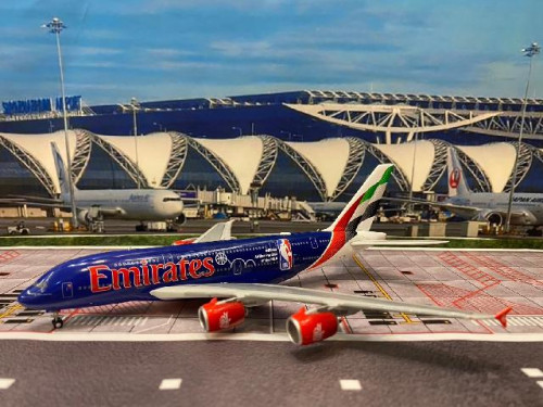 Gemini Jets GJ2271 1:400 Emirates A380-800 A6-EOD [Width 20 Length 18 Height 5 cms]