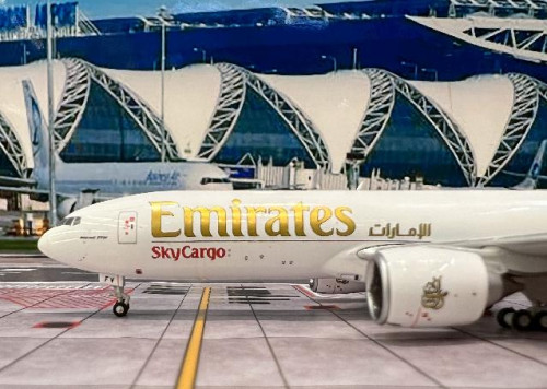 Gemini Jets 1:400 Emirates Sky Cargo 777-200LRF A6-E GJ2382 [Width 16 Length 16 Height 4.5 cm] 5