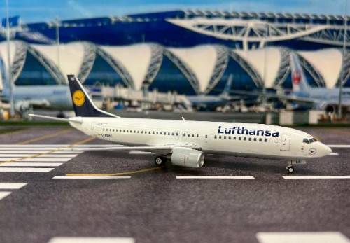 JFox 1:200 Lufthansa 737-430 D-ABKC JF7374002 [Width 14 Length 18.5 Height 5.5 cm] 2