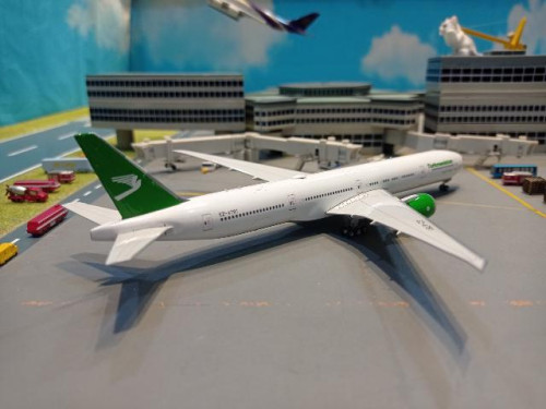 Phoenix PH1890 1:400 Turkmenistan 777-300ER EZ-A781 [Width 16 Length 18 Height 5 cm] 3