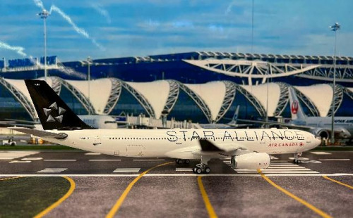 Inflight 1:400 Air Canada A330-343 C-GHLM SA B333ACHLM [Width 30 Length 31 Height 8.5 cm] 4