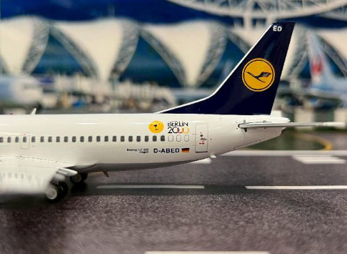 JFox 1:200 Lufthansa 737-300 D-ABED“Berlin 2000”JF7373002 [Width 14 Length 17 Height 5.5 cm] 6