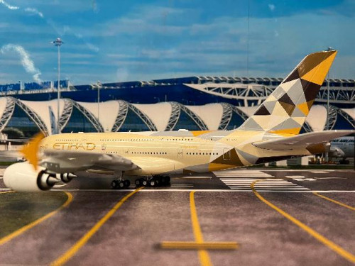 Inflight 1:200 Etihad A380 A6-APJ IF380EY0925A [Width 41 Length 38 Height 12 cm] 3