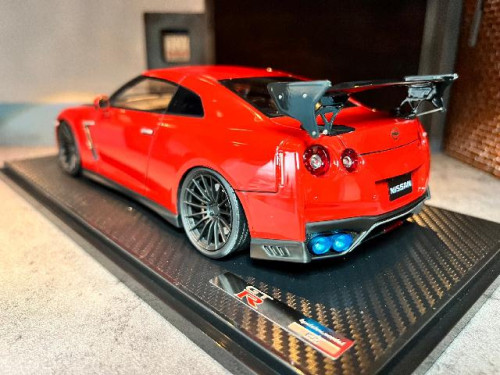 Ignition Model 1:18 Nissan GT-R35 Premium Edition Red IG1759 2