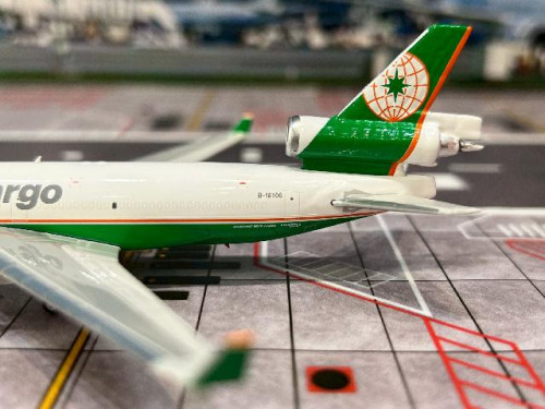Phoenix 1:400 Eva Air Cargo MD-11 B-16106 PH12043 [Width 12 Length 15 Height 4.5 cm] 6