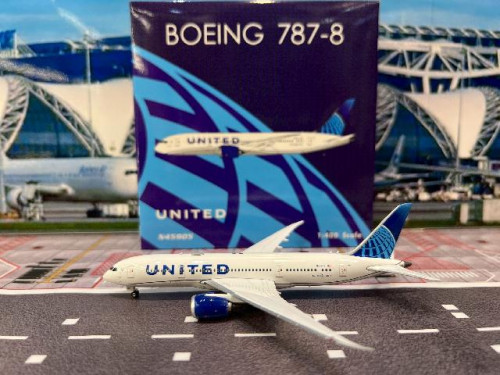 Phoenix 1:400 United 787-8 N45905 P4624