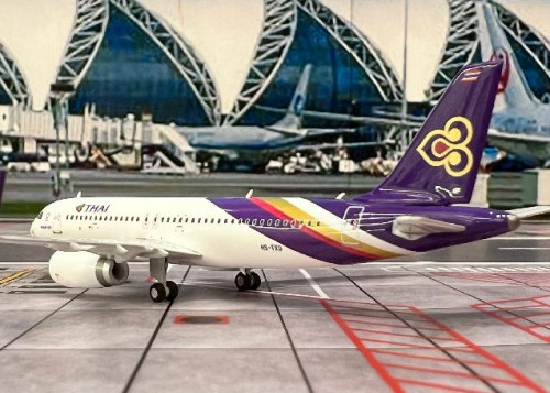 Phoenix1:400 Thai A320 HS-TXG PH12044 [Width 9 Length 9 Height 3 cm] 9