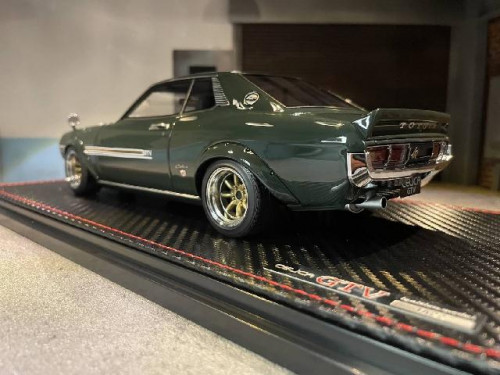 IG2592 1:18 Toyota Celica 1600GTV (TA22) Green With Engine [Width 10 Length 25 Height 7 cms] 2