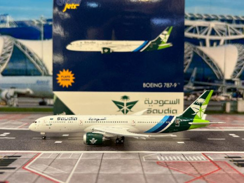 Gemini Jets 1:400 Saudi 787-9 HZ-ARB Flaps Down 'National Day' GJ2310F