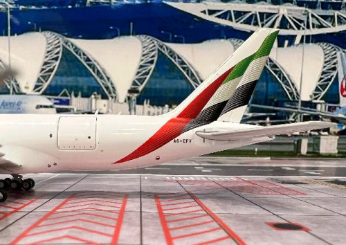 Gemini Jets 1:400 Emirates Sky Cargo 777-200LRF A6-E GJ2382 [Width 16 Length 16 Height 4.5 cm] 6