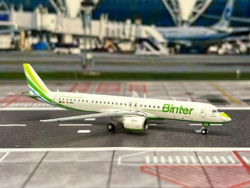 Gemini Jets 1:400 Binter Canarias E195-E2 EC-OEA GJ2281 [Width 9 Length 10 Height 2.5 cm] 2