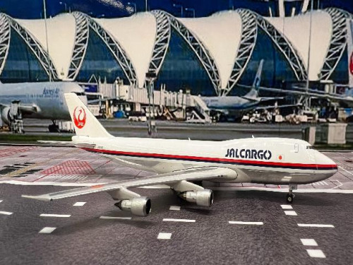Phoenix 1:400 JAL Cargo 747-200F JA8180 P4615