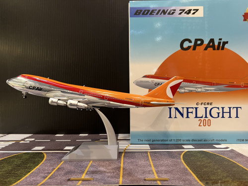 Inflight 1:200 CP Air B747-217B C-FCRE IF742CP0726P [Width 30 Length 35 Height 10 cm]