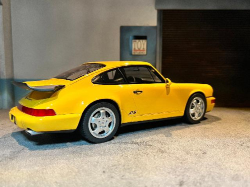 GT385 1:18 Porsche 964RS Yellow  [Width 10 Length 24 Height 7 cms] 3