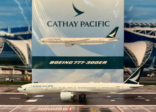 JC Wings 1:400 Cathay Pacific B777-300ER B-KQT XX4984 [Width 16 Length 18 Height 5 cm]