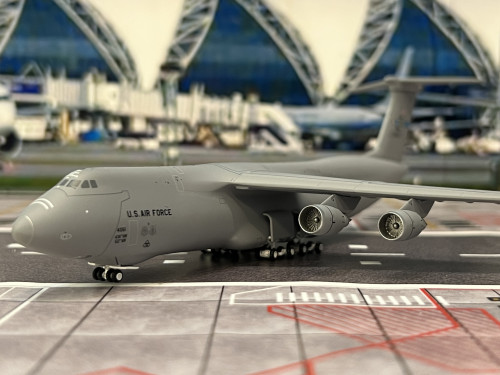 Gemini Jets 1:400 USAF C-5M #84-0061 (Dover) GM144 6