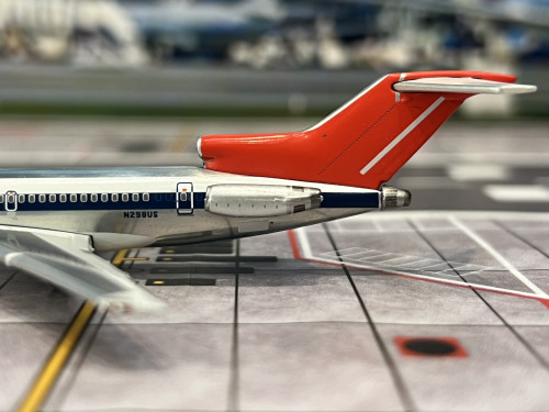 Gemini Jets 1:400 Northwest Orient B727-200 Adv. N298US [80s “thermometer” & polished] GJ2354 6