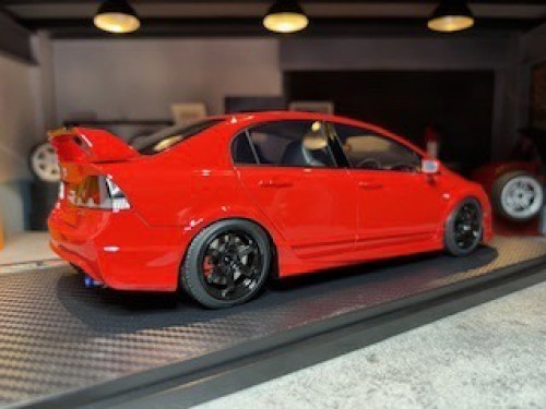 Ignition [IG2828] 1:18 Honda Civic (FD2) Type R Red carbon bonnet [Width 10 Length 27 Height 7 cms] 3