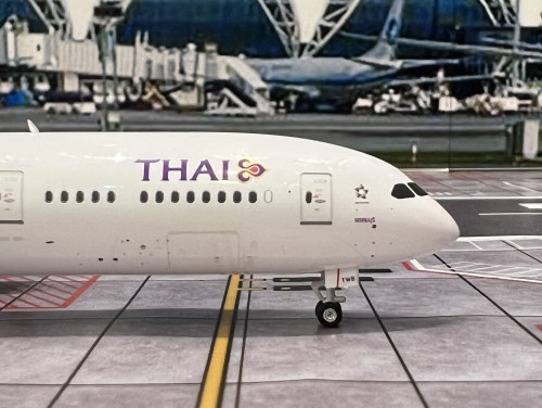 Phoenix 1:400 Thai 787-9 HS-TWB PH1708 [Width 15 Length 15.5 Height 4.5 cm] 7