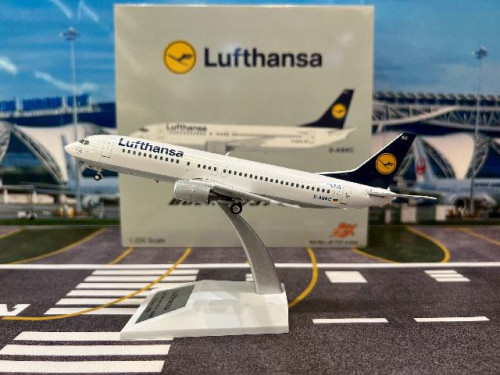  JFox 1:200 Lufthansa 737-430 D-ABKC JF7374002 [Width 14 Length 18.5 Height 5.5 cm]