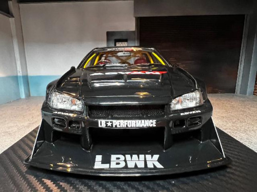 Ignition:IG2703 1:18 LB-ER34 Super Silhouette Skyline Blk/Red [Width 10 Length 27 Height 8 cms] 5