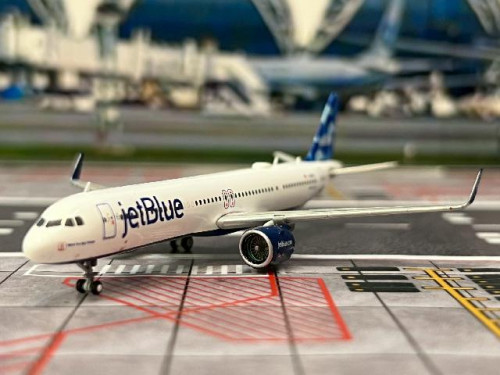 Gemini Jets 1:400 JetBlue A321neo N2180J 'Mint for Big Things' GJ2288 4