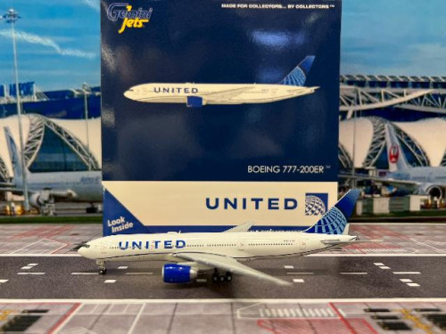 Gemini Jets 1:400 United 777-200ER N798UA GJ2230 [Width 16 Length 17 Height 5 cm]