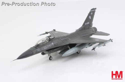 Hobby Master 1:72 F-16AM MLU M-1018,Argentine Air Force,2025 HA38081 [Width 13.5 Length 21 Height 7