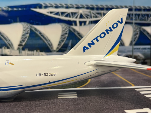 Gemini Jets 1:200 Antonov An-124-100M Russian UR-82088 G21082 6